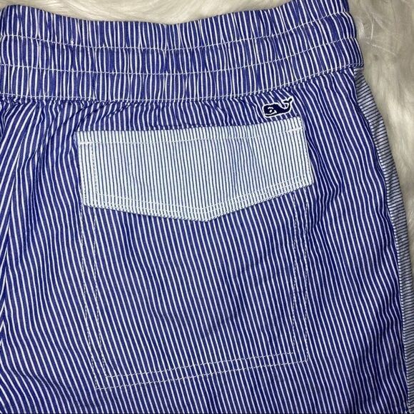 Vineyard Vines mix print shorts w drawstring waist - Picture 9 of 9